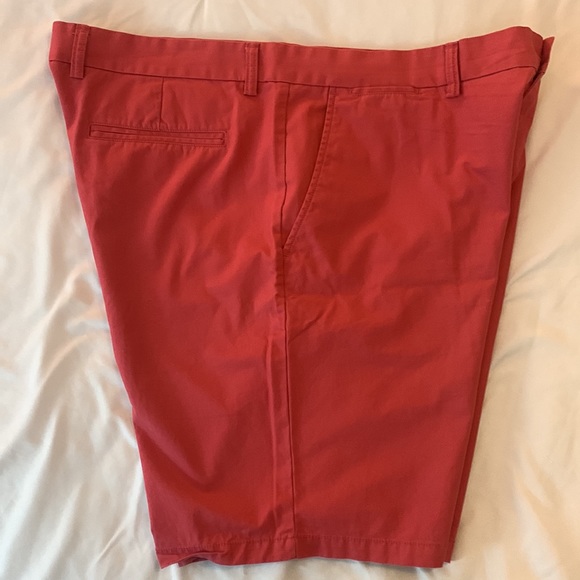 Gently Used Old Navy red flat front shorts Men’s waist size 40 - Picture 4 of 6